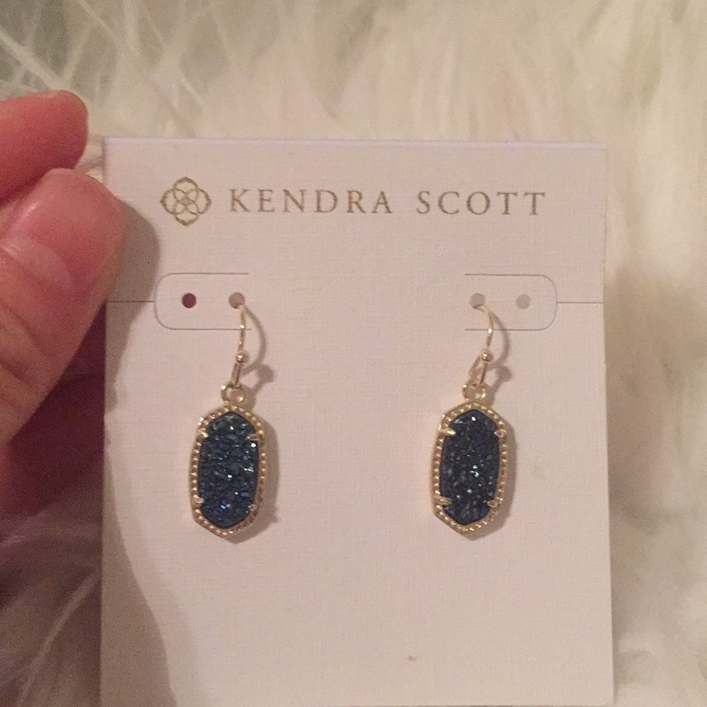 Kendra Scott Earrings!!